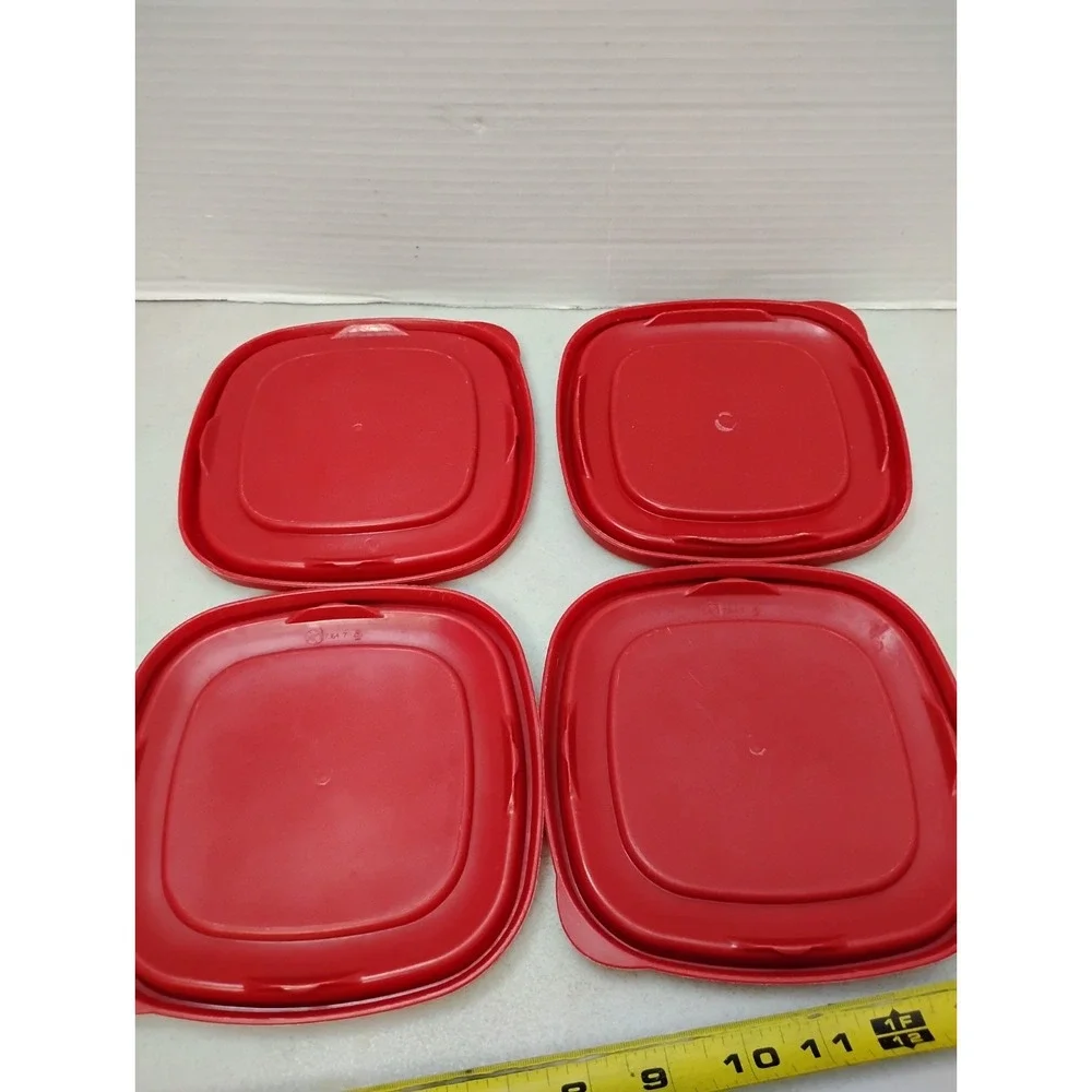 Rubbermaid Easy Find Lid 7J64 Red Square 4 Replacement Container Lids ONLY 6.5